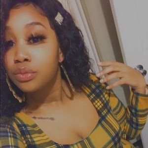 Meet your Posher, Dasia